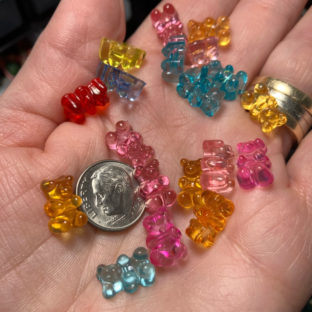 500 Gummy Bear Beads Transparent Acrylic All Brand New